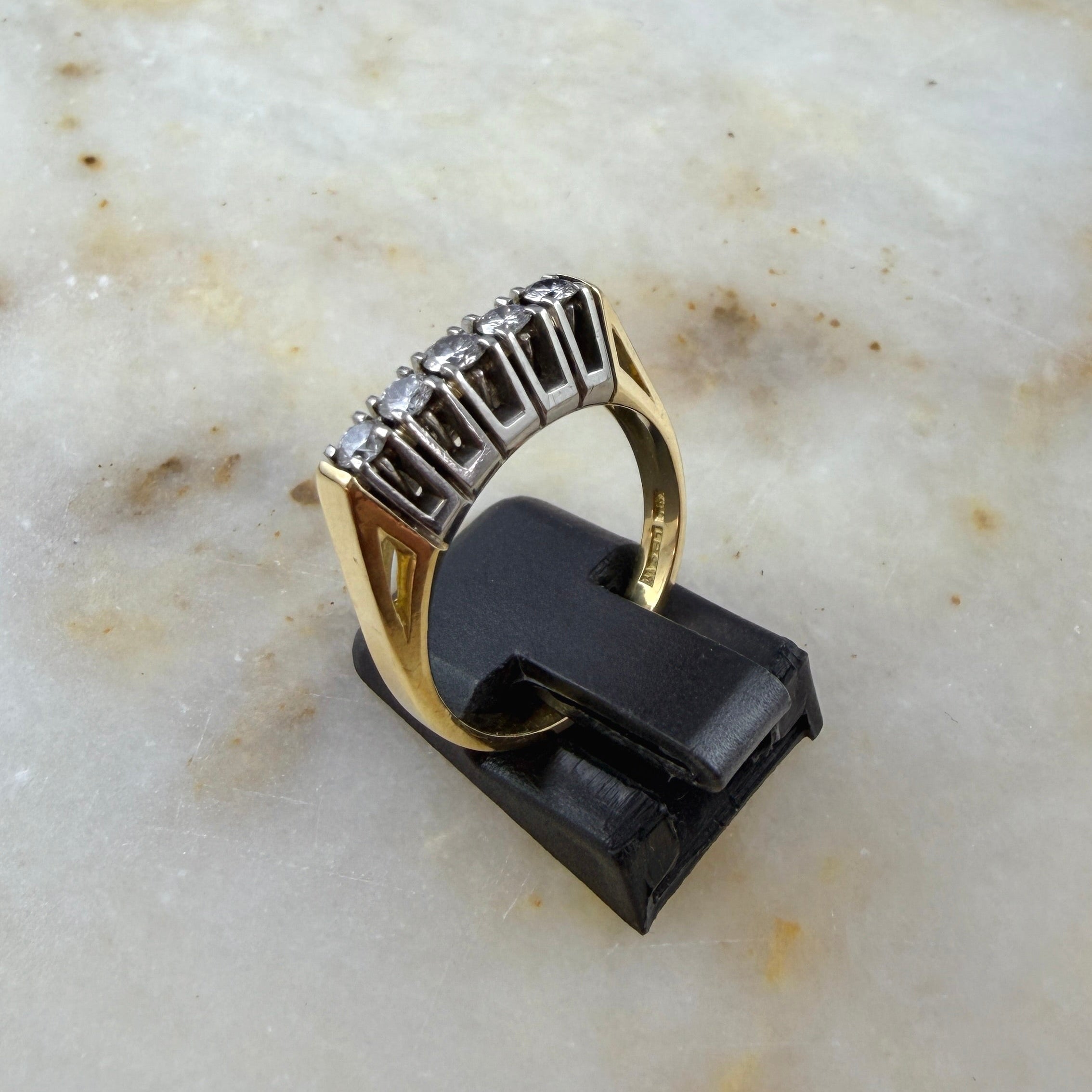 Ring 475905